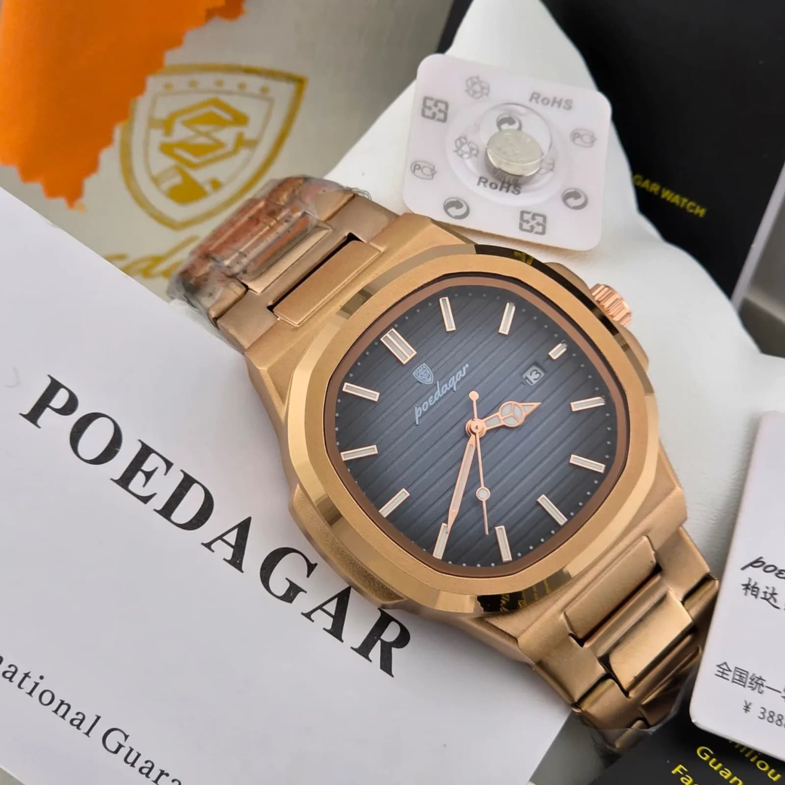 Poedagar Luxury Men's Rose Gold Quartz Watch