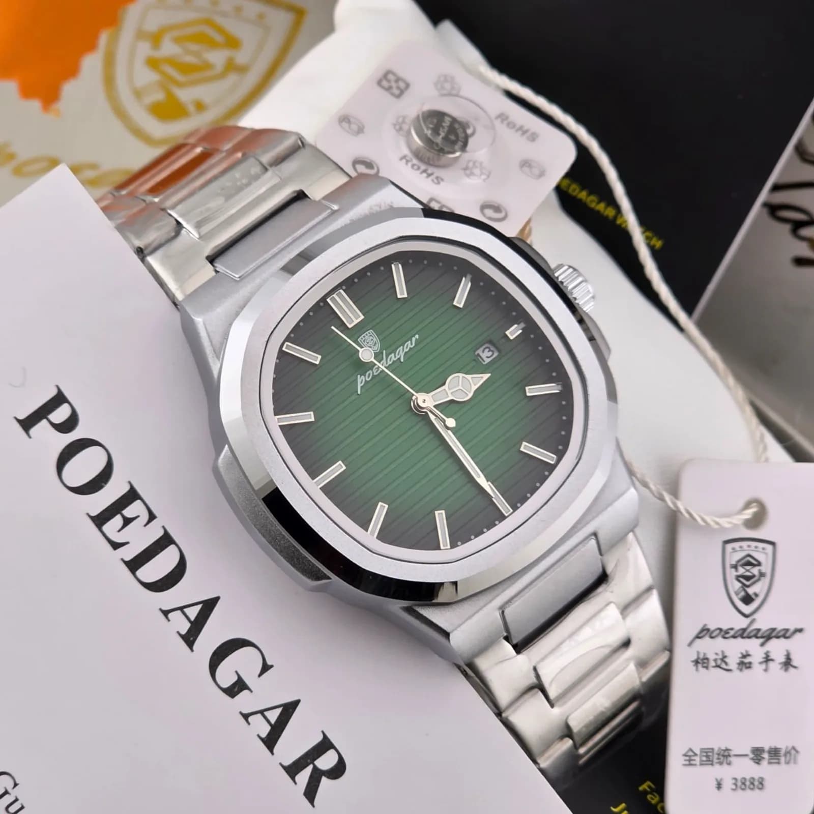 Poedagar Luxury Men's Stainless Steel Watch – Classic Green Dial Quartz Business & Sports Wristwatch